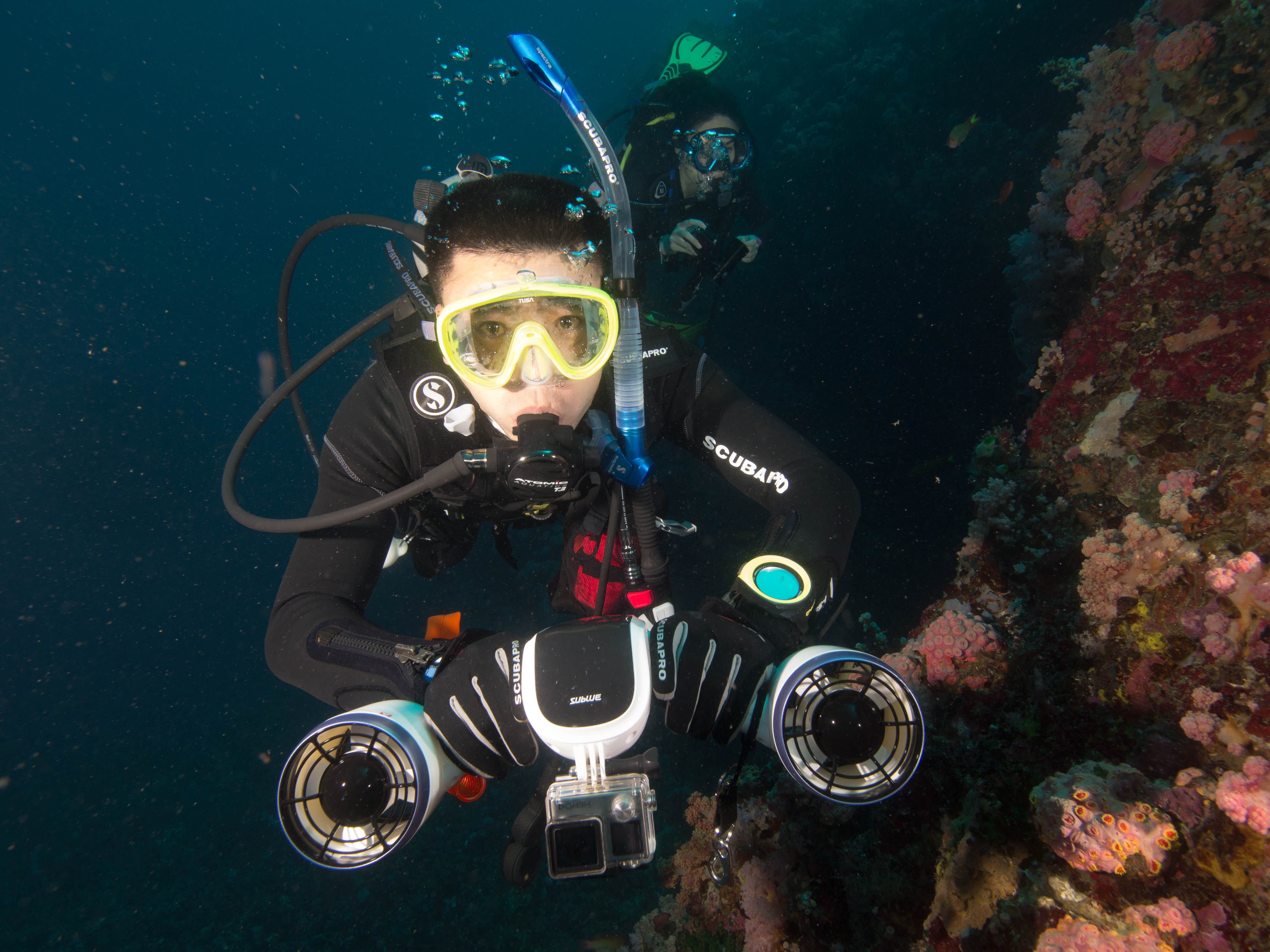 Mix Underwater Scooter – Family-Friendly Dual Motor Water Scooter