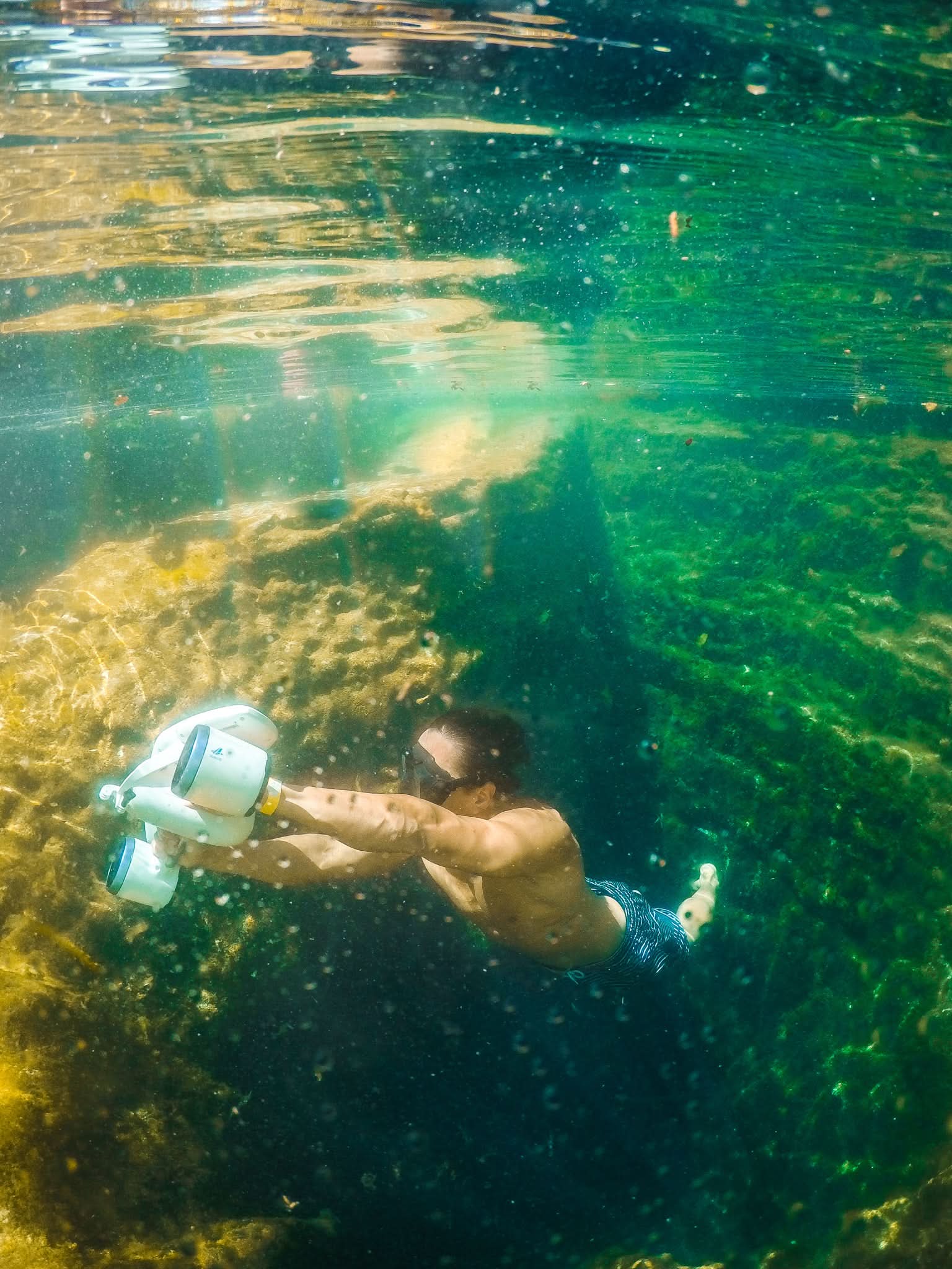 Mix Underwater Scooter – Family-Friendly Dual Motor Water Scooter
