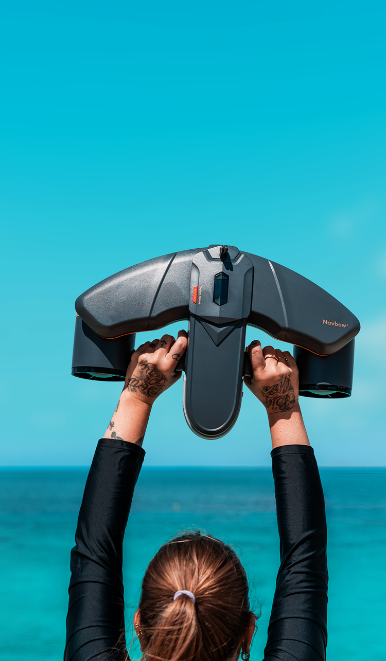 Sublue Navbow+ Smart Underwater Scooter